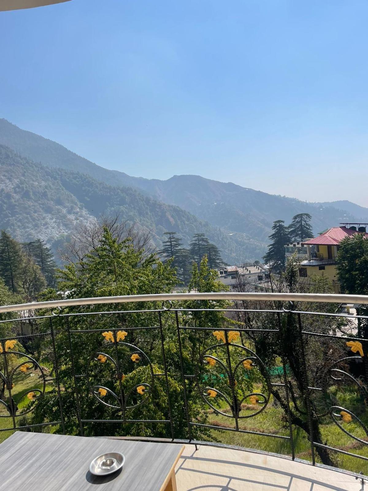 Sky Pie Hotel Dharamshala Buitenkant foto