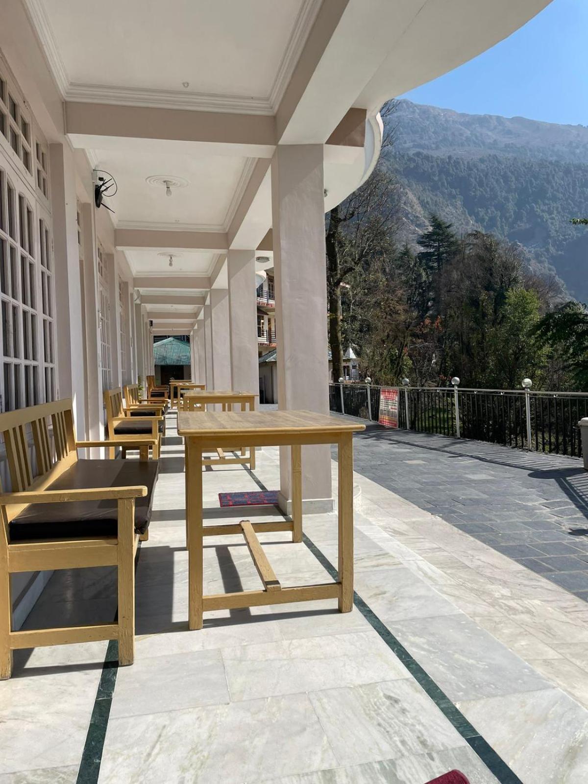 Sky Pie Hotel Dharamshala Buitenkant foto